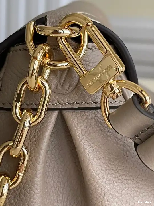 Cheap LOUIS FAVORITE VUITTON 0520